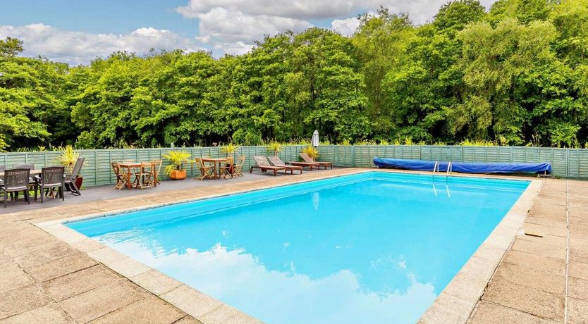 Photo of 2 Bed in Notter