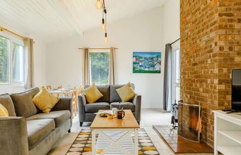 2 Bed in Saltash Holiday Cottage