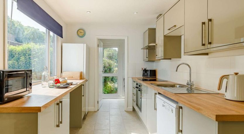 Photo of 2 Bed in Notter