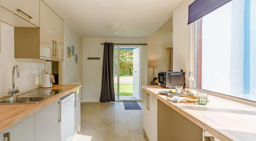 Photo of 2 Bed in Notter