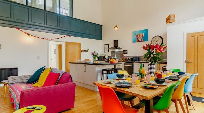 Photo of 4 Bed in Hindolveston