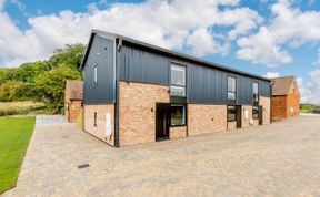 Photo of Barn in Warwickshire