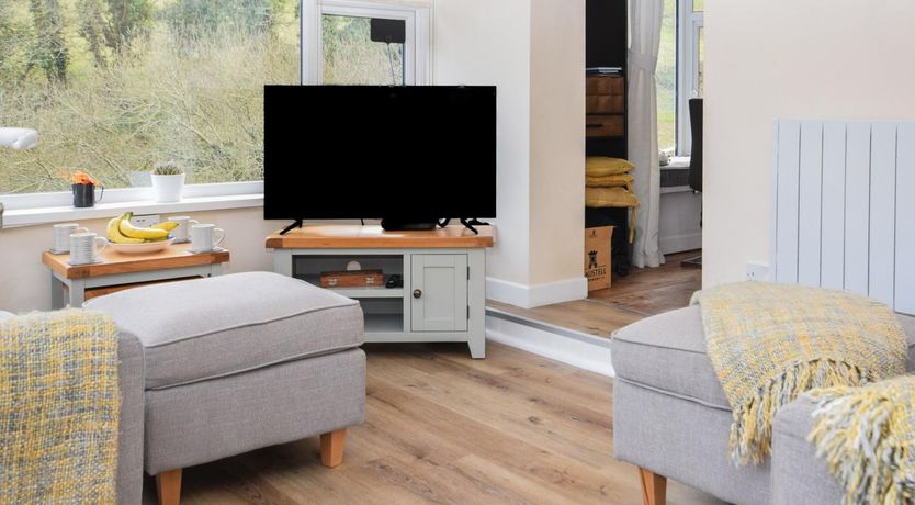 Photo of 2 Bed in St. Austell