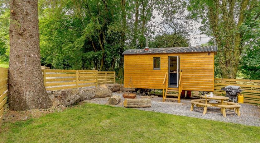 Photo of Log Cabin in South Devon