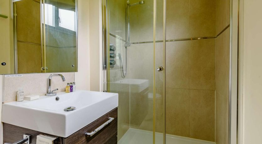 Photo of 2 Bed in Newark