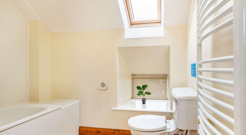 Photo of 1 Bed in Llandderfel