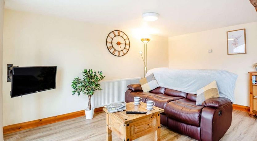 Photo of 1 Bed in Llandderfel