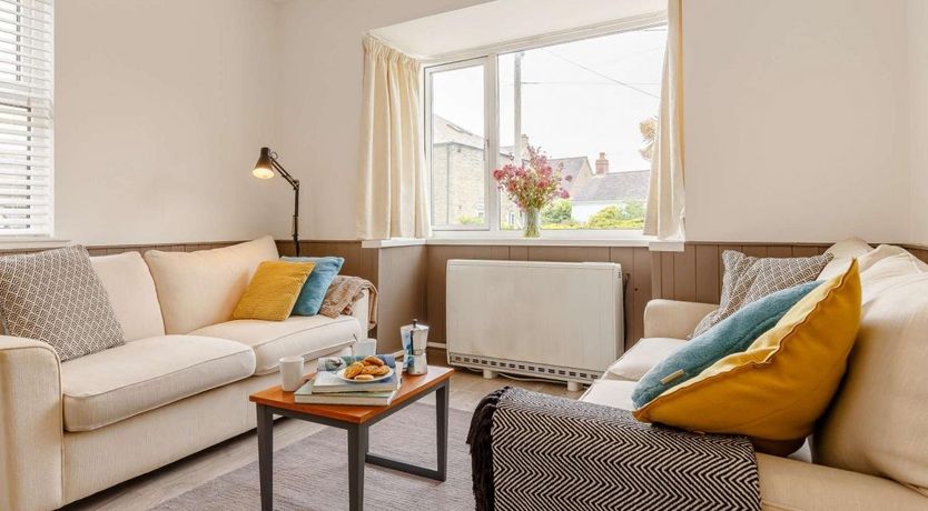 Photo of 3 Bed in Rose