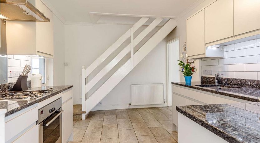 Photo of 3 Bed in Rose