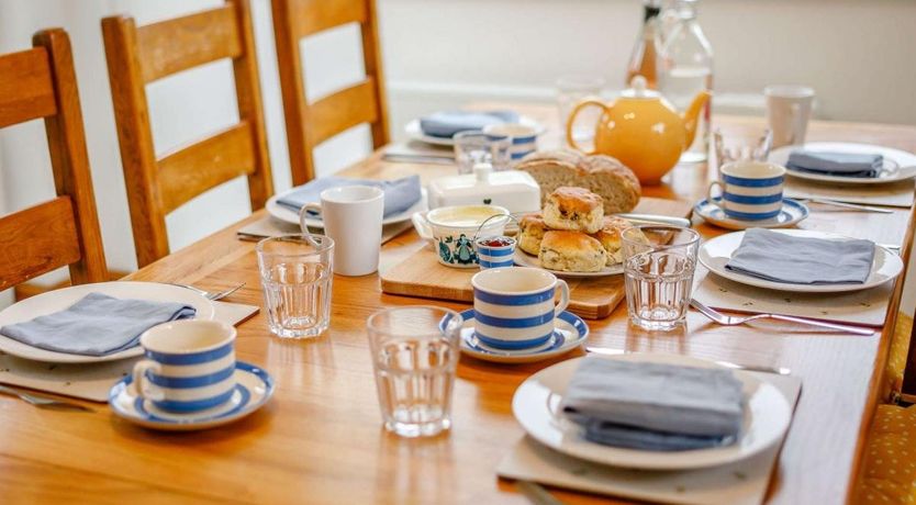 Photo of 3 Bed in Rose