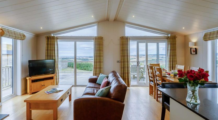 Photo of 3 Bed in St. Andrews