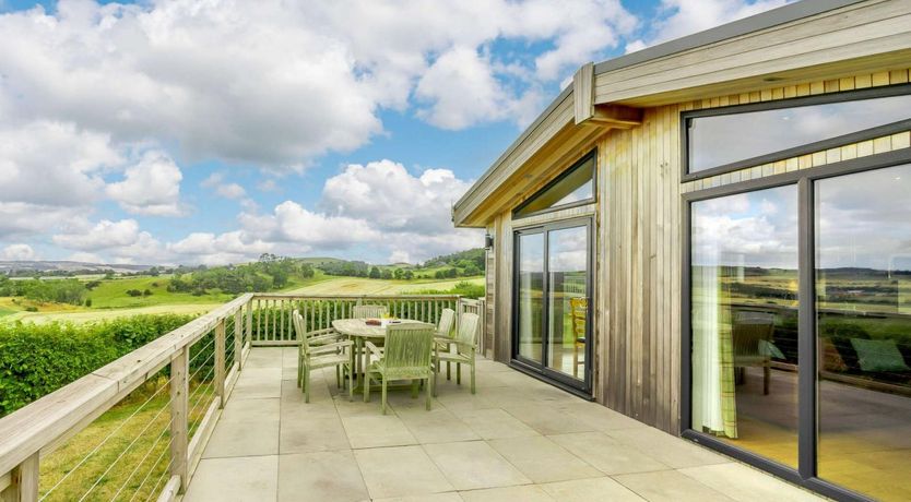 Photo of 3 Bed in St. Andrews