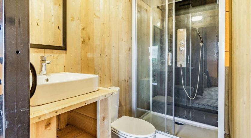 Photo of 2 Bed in Harford