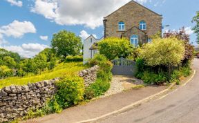 Photo of Cottage in Derbyshire