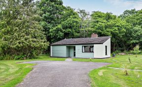 Photo of Log Cabin in South Cornwall