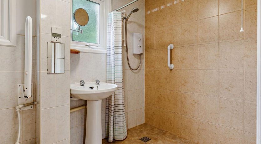 Photo of 2 Bed in Notter