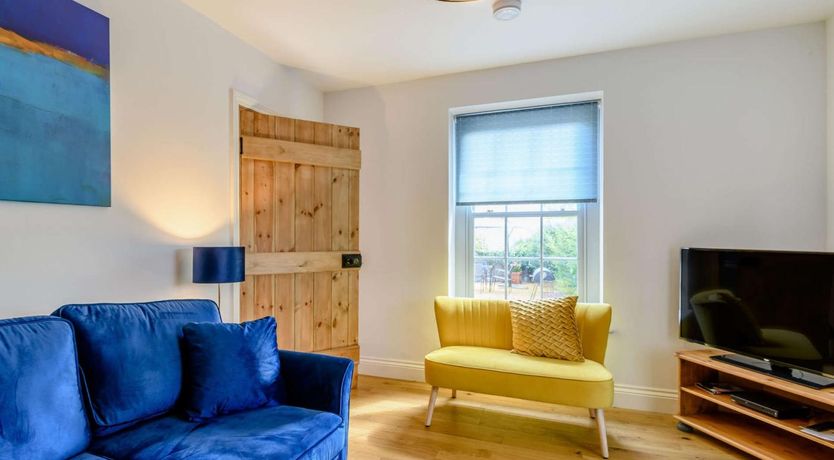 Photo of 2 Bed in Tenby