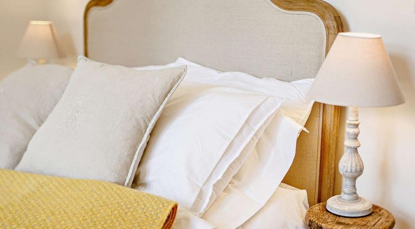 Photo of 1 Bed in Gulval