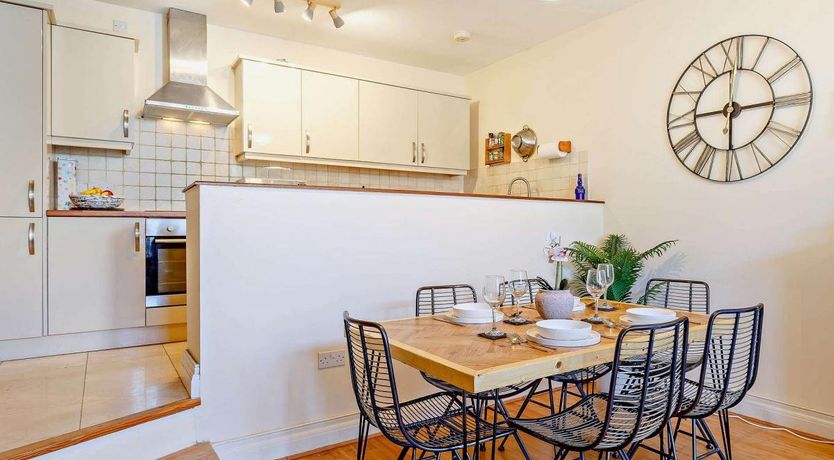 Photo of 1 Bed in Gulval