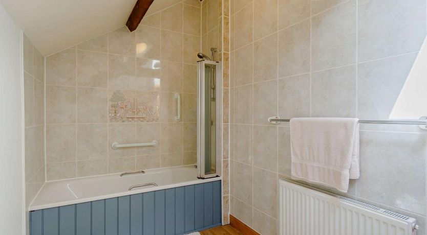 Photo of 2 Bed in Low Warden