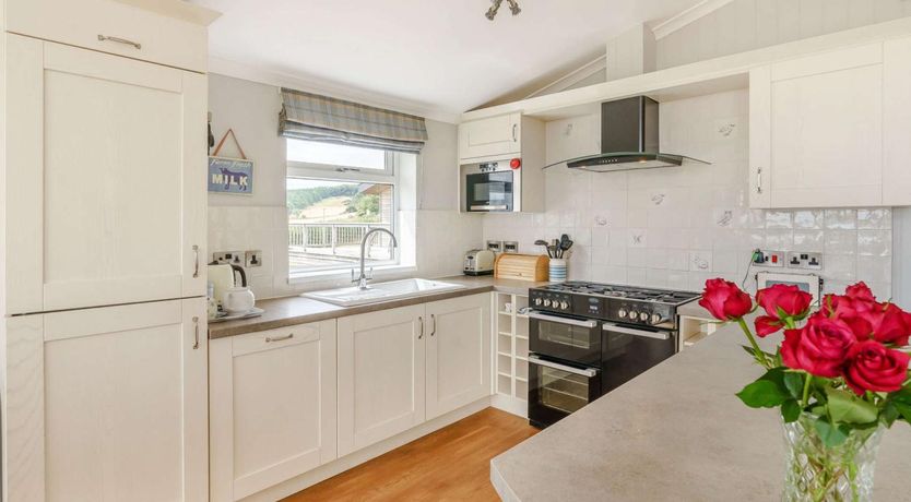 Photo of 3 Bed in St. Andrews