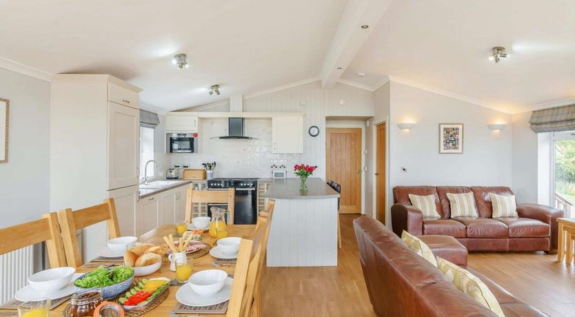 Photo of 3 Bed in St. Andrews