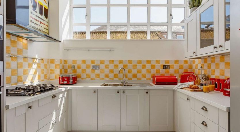 Photo of 3 Bed in Brixham