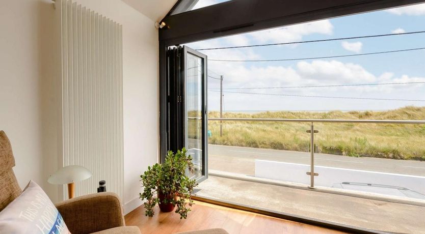 Photo of 4 Bed in Greatstone