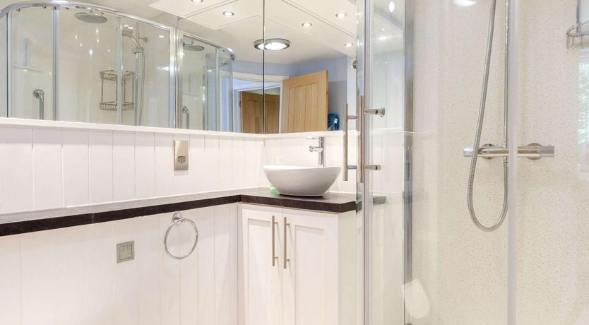 Photo of 2 Bed in Downderry