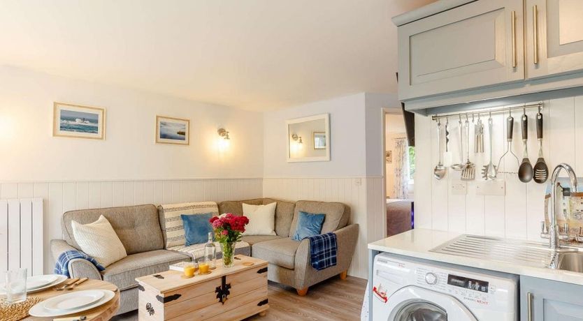 Photo of 2 Bed in Downderry