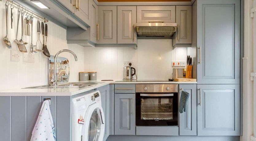 Photo of 2 Bed in Downderry