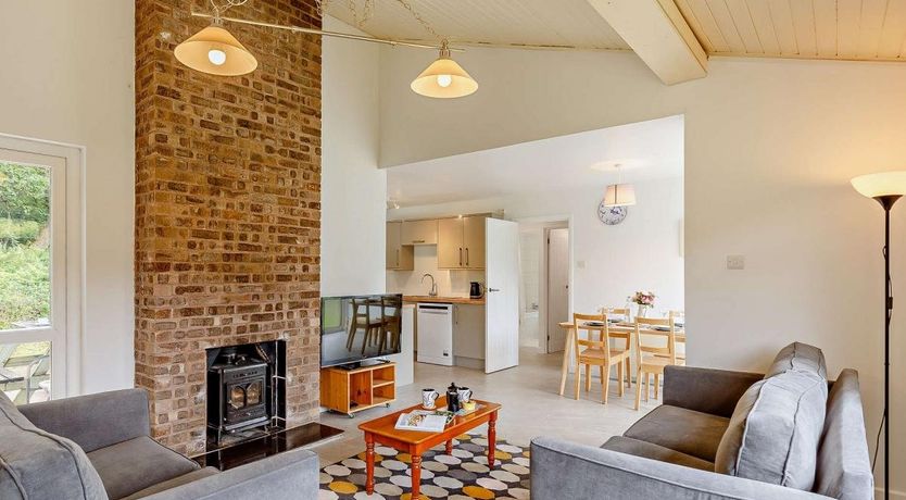 Photo of 2 Bed in Notter