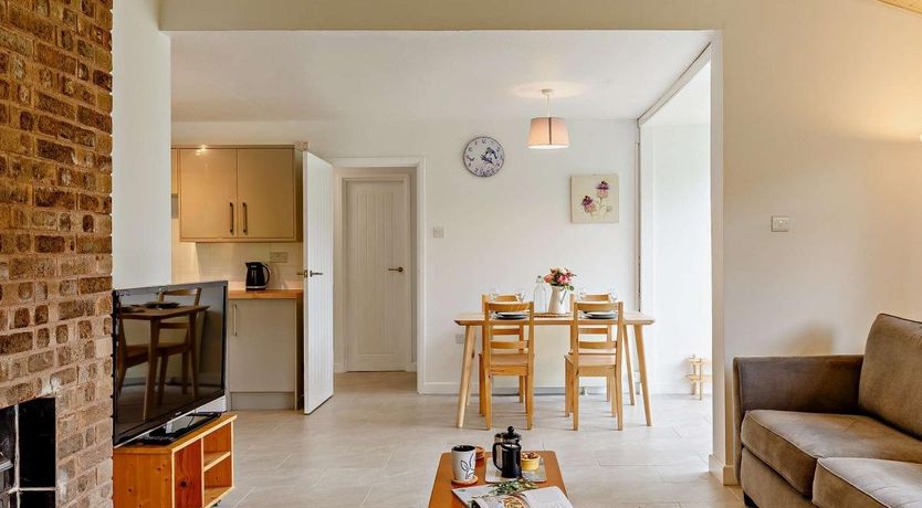 Photo of 2 Bed in Notter