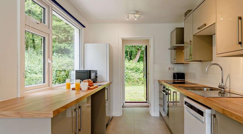 Photo of 2 Bed in Notter