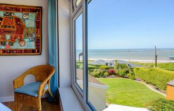 in Ogmore-By-Sea (87141) Holiday Cottage