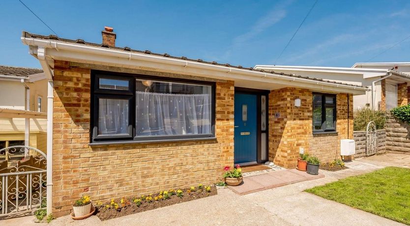 Photo of 4 Bed in Ogmore-by-Sea