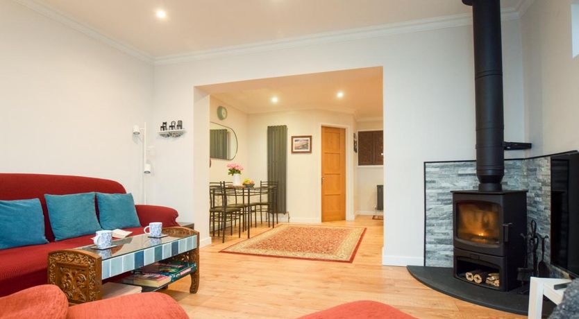 Photo of 4 Bed in Ogmore-by-Sea