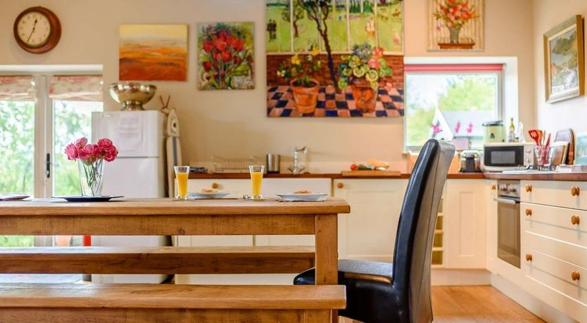 Photo of 1 Bed in Snitterton