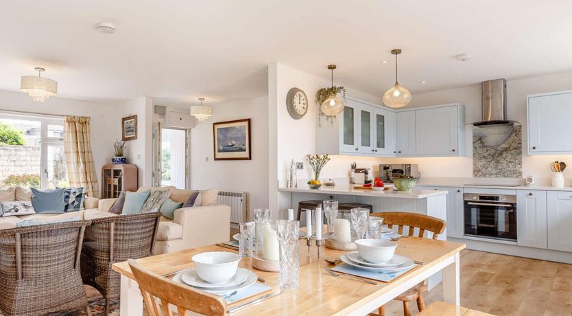 Photo of 3 Bed in Hayle