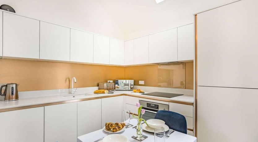 Photo of 1 Bed in Hersham