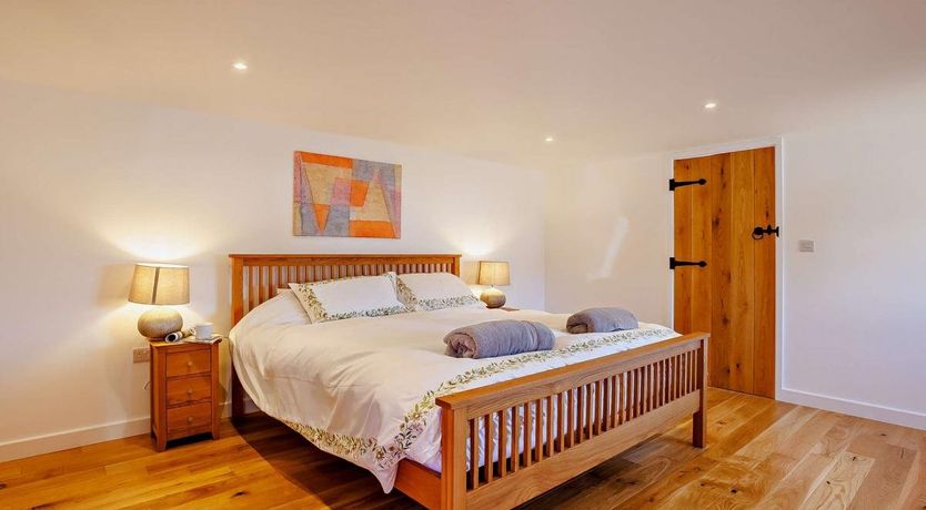 Photo of 2 Bed in Kings Nympton