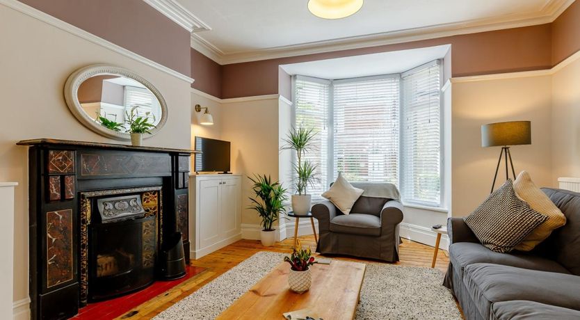 Photo of 3 Bed in High Peak