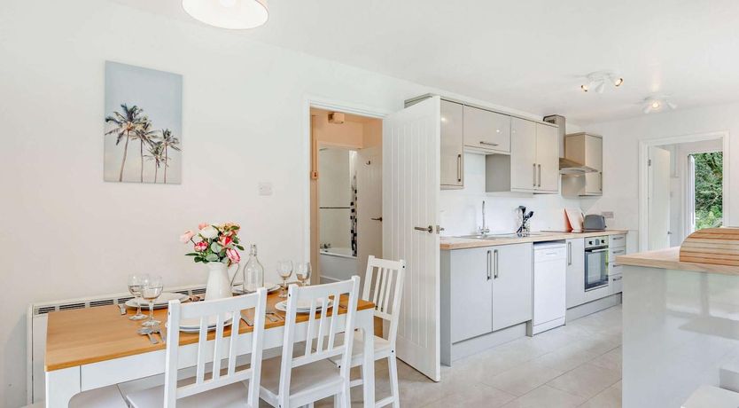 Photo of 2 Bed in Saltash