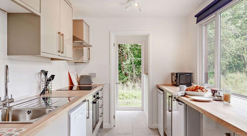 Photo of 2 Bed in Notter