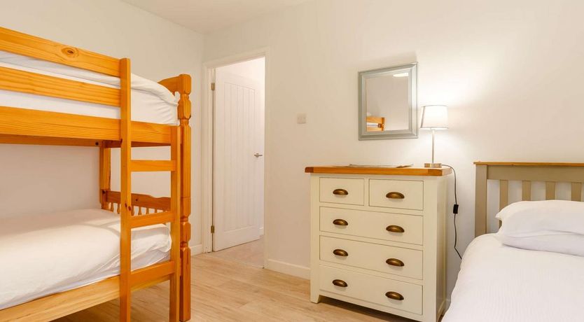 Photo of 2 Bed in Notter