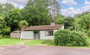 Photo of Log Cabin in South Cornwall