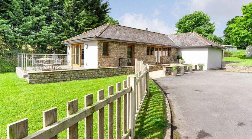 Photo of 2 Bed in Usk-