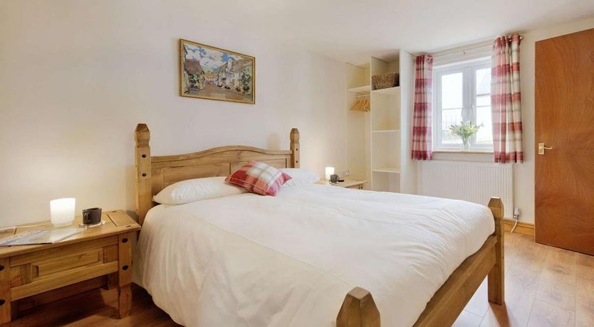 Photo of 7 Bed in Narberth