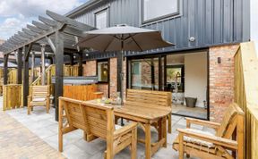 Photo of 3 Bed in Alcester