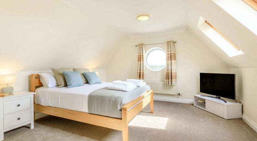 Photo of 3 Bed in Weston-super-Mare